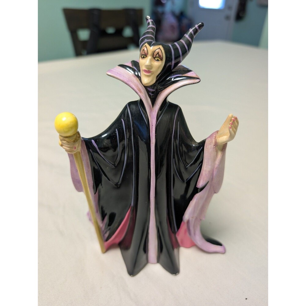 Vintage Disney Maleficent Villain Porcelain Figurine Japan 7.5"